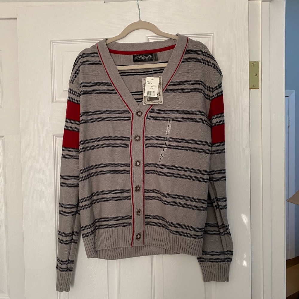 Retrofit Men’s Sweater NWT